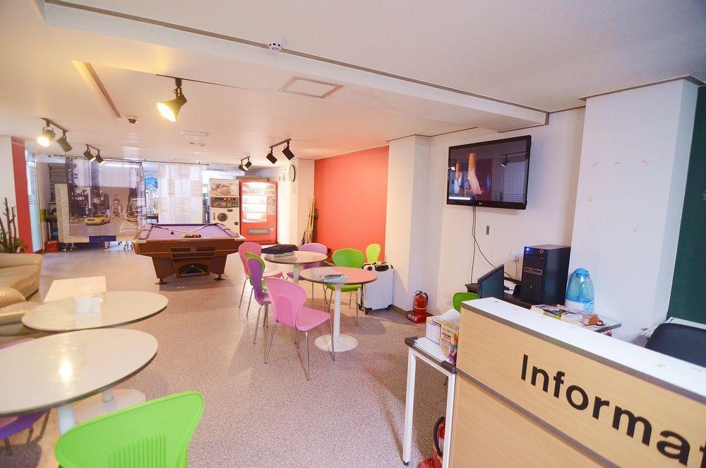 Kimchee Downtown Guesthouse Сеул Екстериор снимка