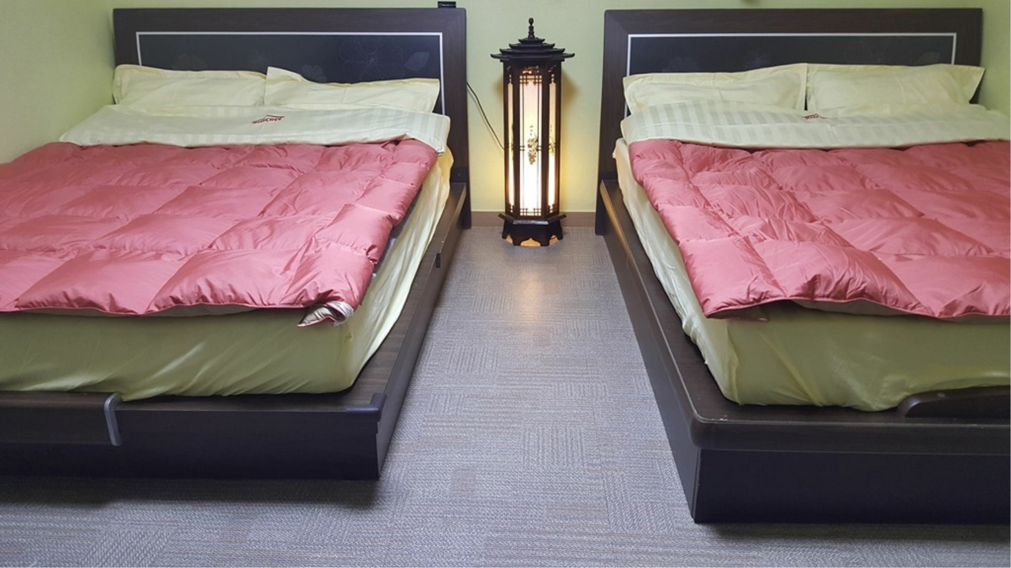Kimchee Downtown Guesthouse Сеул Екстериор снимка