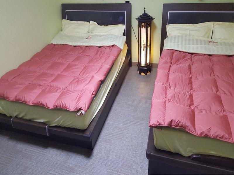 Kimchee Downtown Guesthouse Сеул Екстериор снимка