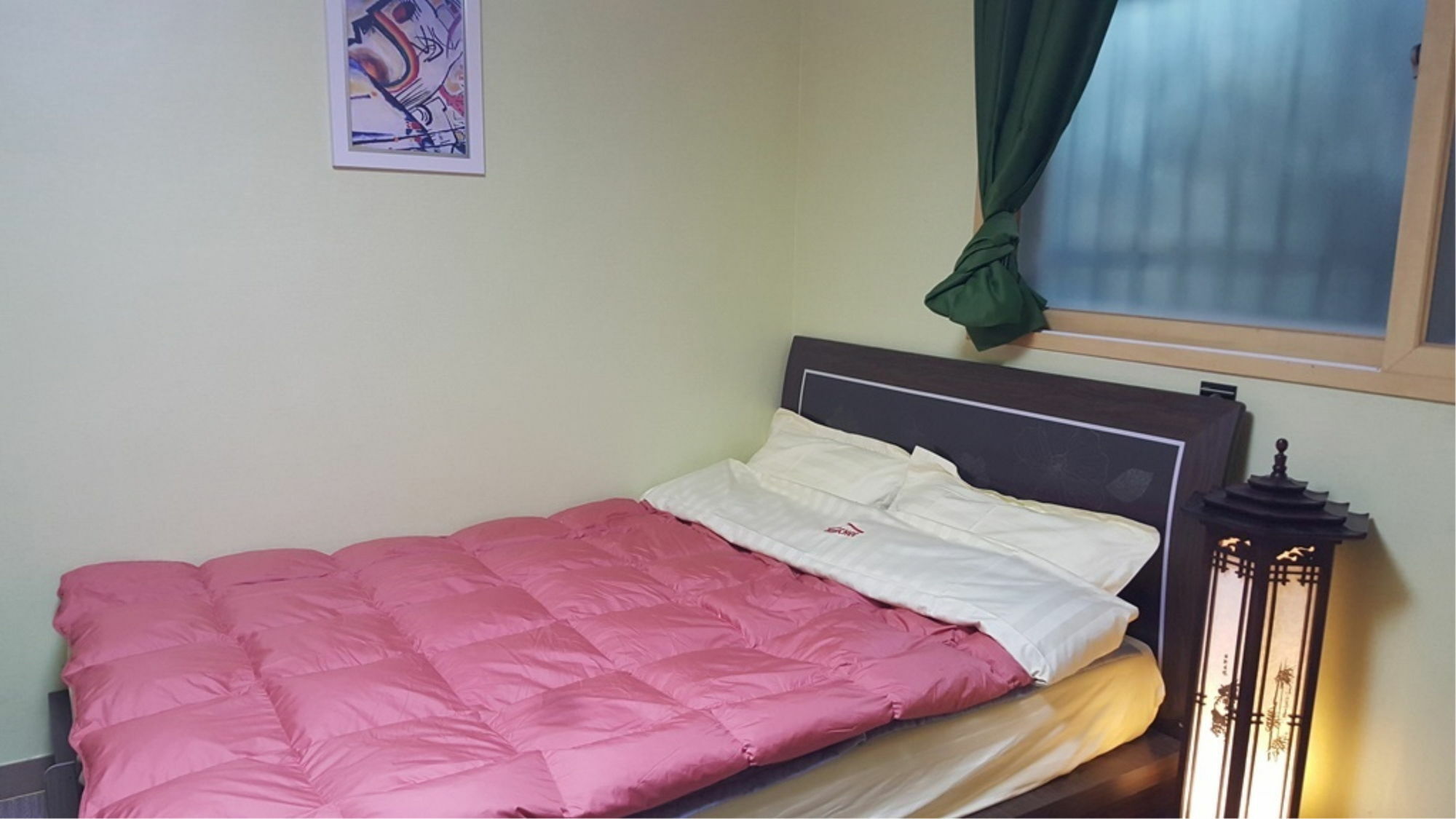 Kimchee Downtown Guesthouse Сеул Екстериор снимка